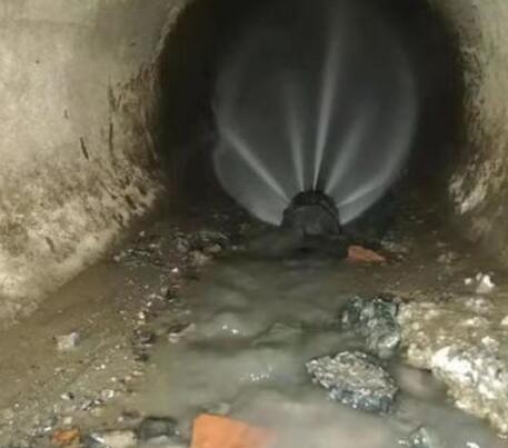 稻城市政管道清淤